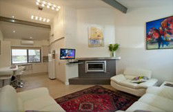 A Colourcity Apartments - Tourism Caloundra 1