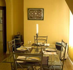 A Colourcity Apartments - Tourism Caloundra 4