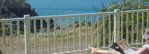 Seascape Holiday Home - Tourism Caloundra 0