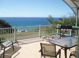 Seascape Holiday Home - Tourism Caloundra 3