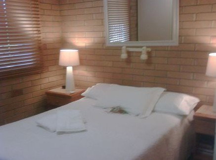 Shoreline Apartments Woodgate Beach - Tourism Caloundra 5