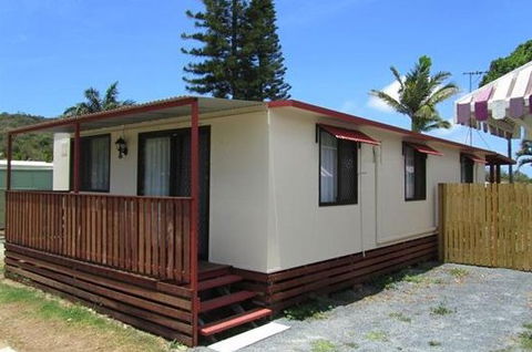 BIG4 Capricorn Palms Holiday Village - Tourism Caloundra 0