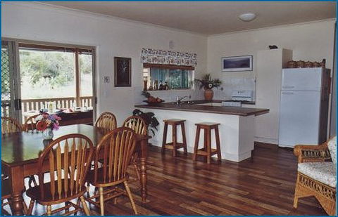 Fraser Island Hideaway - Tourism Caloundra 2
