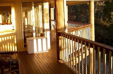 Orchid House - Tourism Caloundra 3