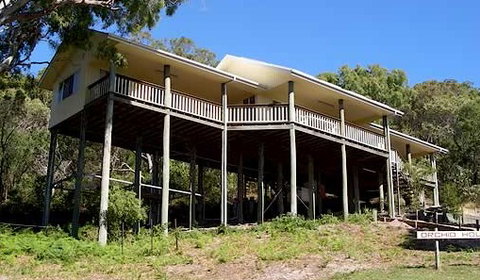 Orchid House - Tourism Caloundra 5