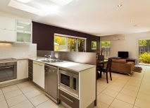 Best Western Plus Quarterdecks Retreat - Tourism Caloundra 0