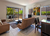 Best Western Plus Quarterdecks Retreat - Tourism Caloundra 2