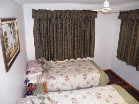 Bay Bed And Breakfast - Tourism Caloundra 0