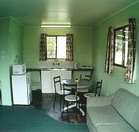 Country Style Accommodation Park - Tourism Caloundra