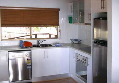 Amity Shaws - Tourism Caloundra 1