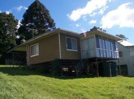 Mountain Escape - Holiday Home - Tourism Caloundra 0