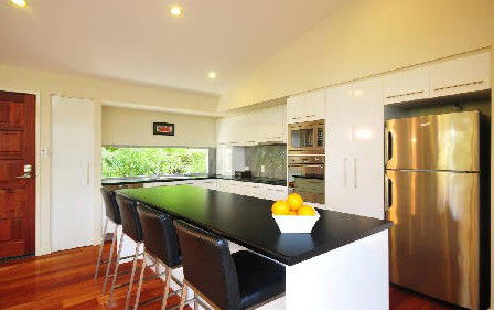 Twin Falls Retreat - Tourism Caloundra 1