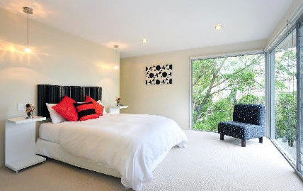 Twin Falls Retreat - Tourism Caloundra 3