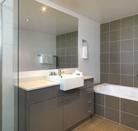 Meriton Serviced Apartments - Broadbeach - Tourism Caloundra