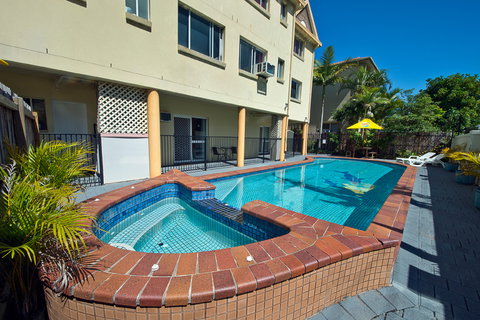 Burleigh Gold Coast Motel - Tourism Caloundra 4