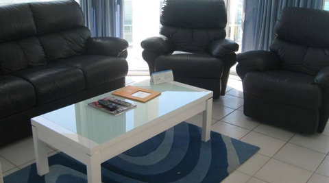 Grosvenor Beachfront Apartments - Tourism Caloundra 3