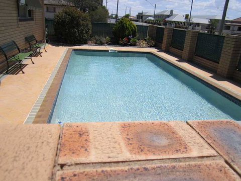 Buckaroo Motor Inn - Tourism Caloundra 5