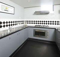 Sleep and Go Hotel Preston - Tourism Caloundra