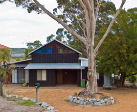 Amys Inlet View Retreat - Tourism Caloundra 0
