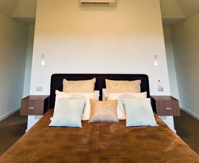 Chandeliers On Abbey - Tourism Caloundra 1