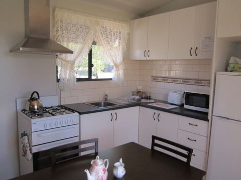 Lavendale Farmstay And Cottages - Tourism Caloundra 2