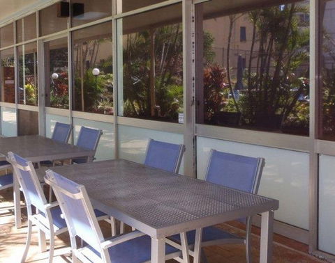 Jadran Motel ElJays Holiday Lodge - Tourism Caloundra 0