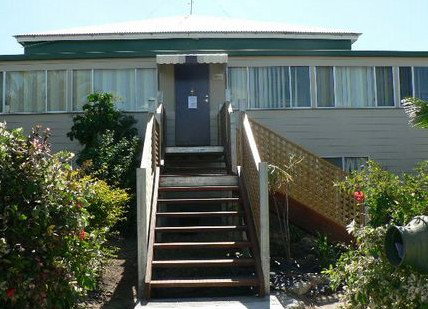 Barnacles Backpackers - Tourism Caloundra 4