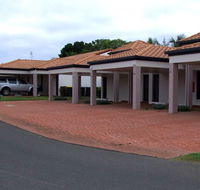 Coral Cove Resort - Tourism Caloundra