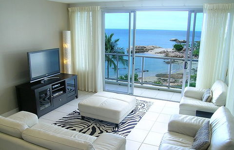 Coral Cove Apartments - Tourism Caloundra 3