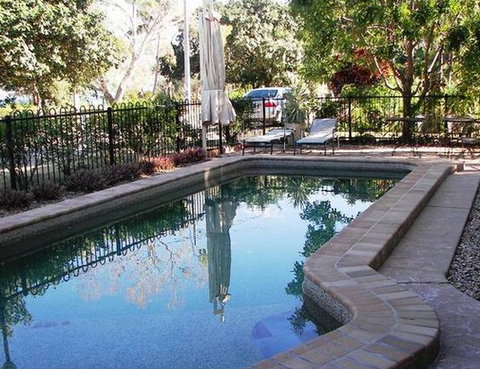 Champagne Apartments - Tourism Caloundra 1
