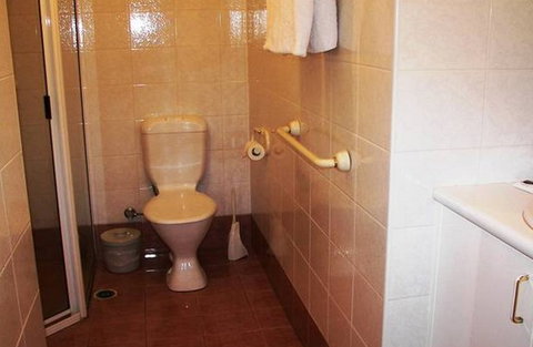 Champagne Apartments - Tourism Caloundra 4