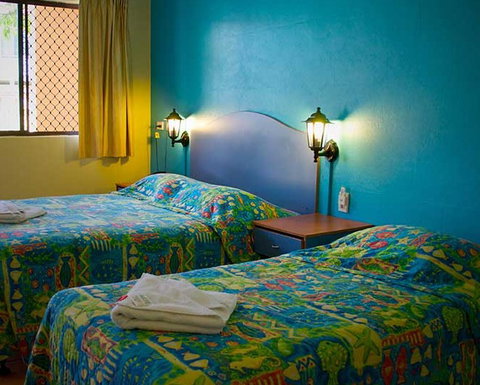 Adobe Motel - Tourism Caloundra 5