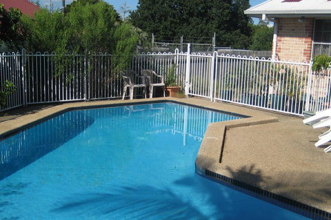 Beenleigh Village Motel - Tourism Caloundra 1