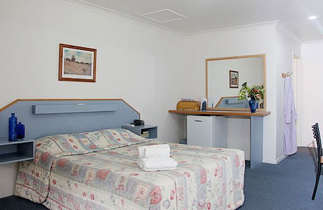 Country Lodge Motel - Tourism Caloundra 4