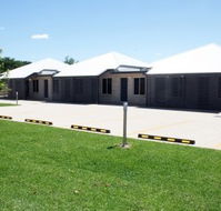 Emerald Park Motel - Tourism Caloundra