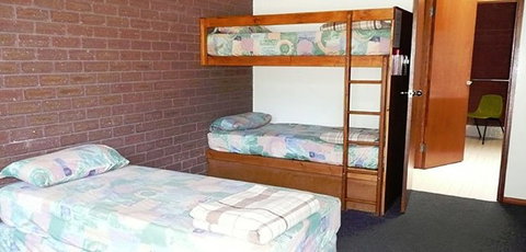 Norval Lodge - Tourism Caloundra 2