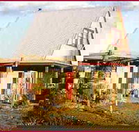 Elinike Guest Cottages - Tourism Caloundra