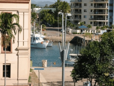 Globetrotters Budget Accommodation - Tourism Caloundra 1