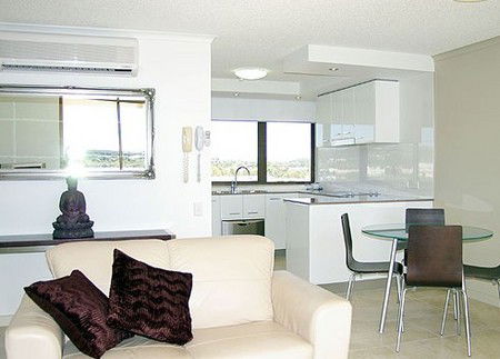 Trafalgar Towers - Tourism Caloundra 1