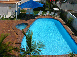 Burleigh Point Apartments - Tourism Caloundra 3