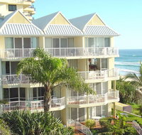 Crystal Beach Resort - Tourism Caloundra