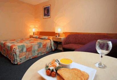 Heemskirk Motor Hotel - Tourism Caloundra