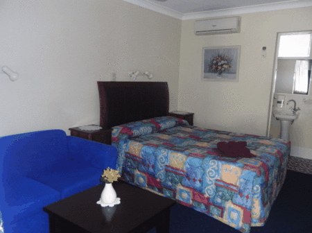 Bells Motel - Tourism Caloundra 3