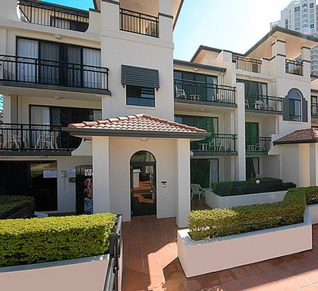 Island Beach Resort - Tourism Caloundra 2