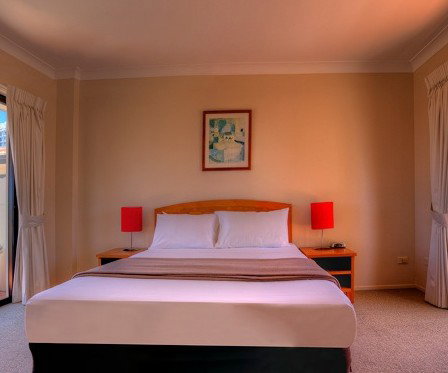 Island Beach Resort - Tourism Caloundra 3