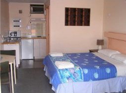 Blue Marlin Resort And Motor Inn - Tourism Caloundra 0