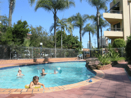Grangewood Court Holiday Apartments - Tourism Caloundra