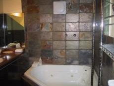 Salisbury Lodges - Tourism Caloundra 0