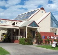 Riverboat Lodge Motor Inn - Tourism Caloundra
