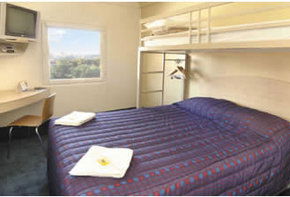 Motel Formule 1 Dandenong - Tourism Caloundra 0